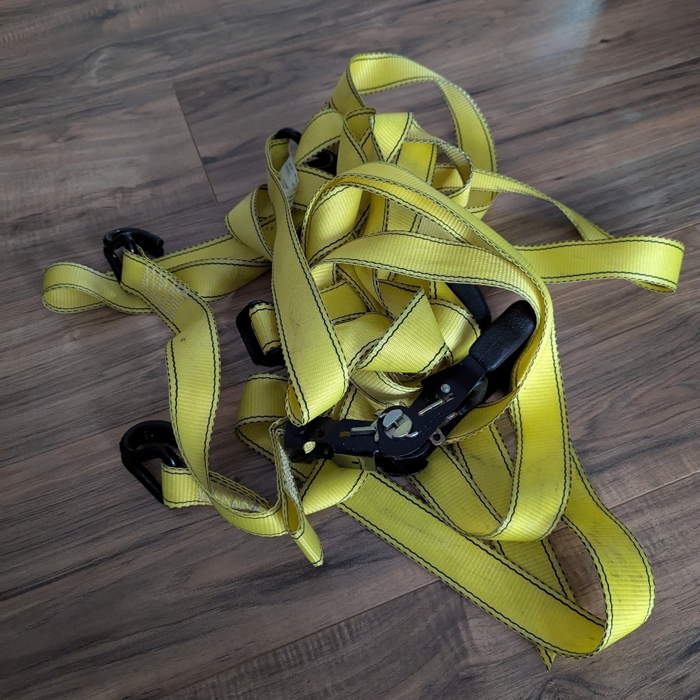 2 Sets Of 1000lb Tow Straps. Yellow Tow Straps. Tie Down Straps.